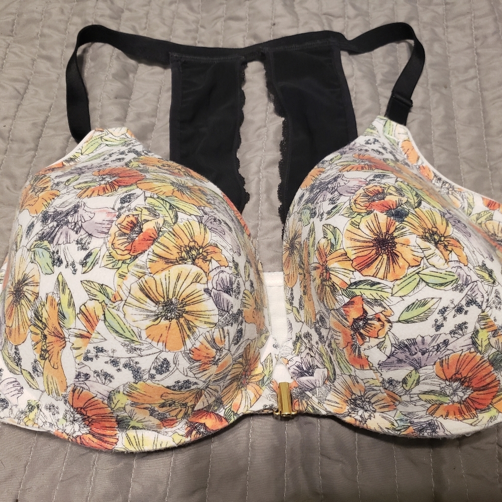 Lane Bryant / Cacique Floral Front Close Bra